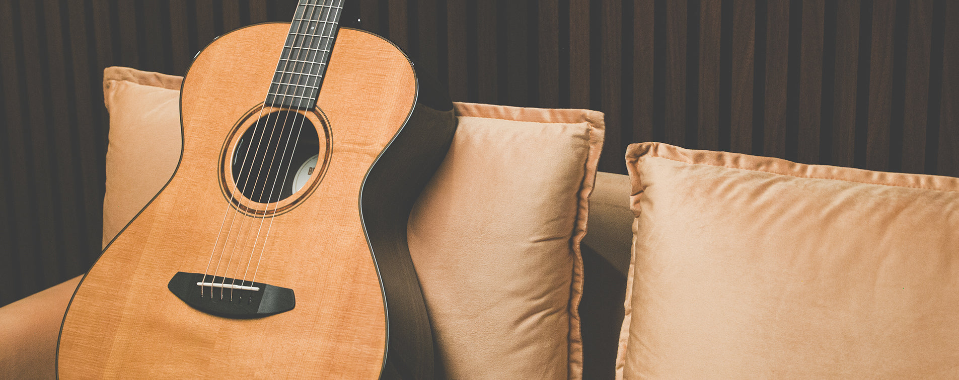 ROOTS Concert RTC-SRce – Breedlove Guitars